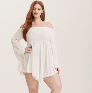 🔥 TORRID White Gauzy Smocked Top
